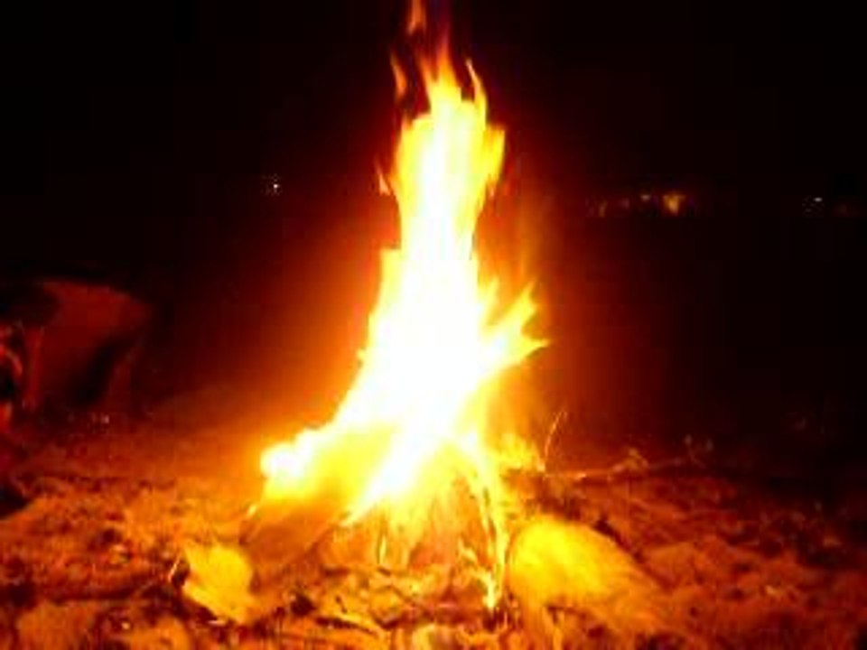 feu sur la digue