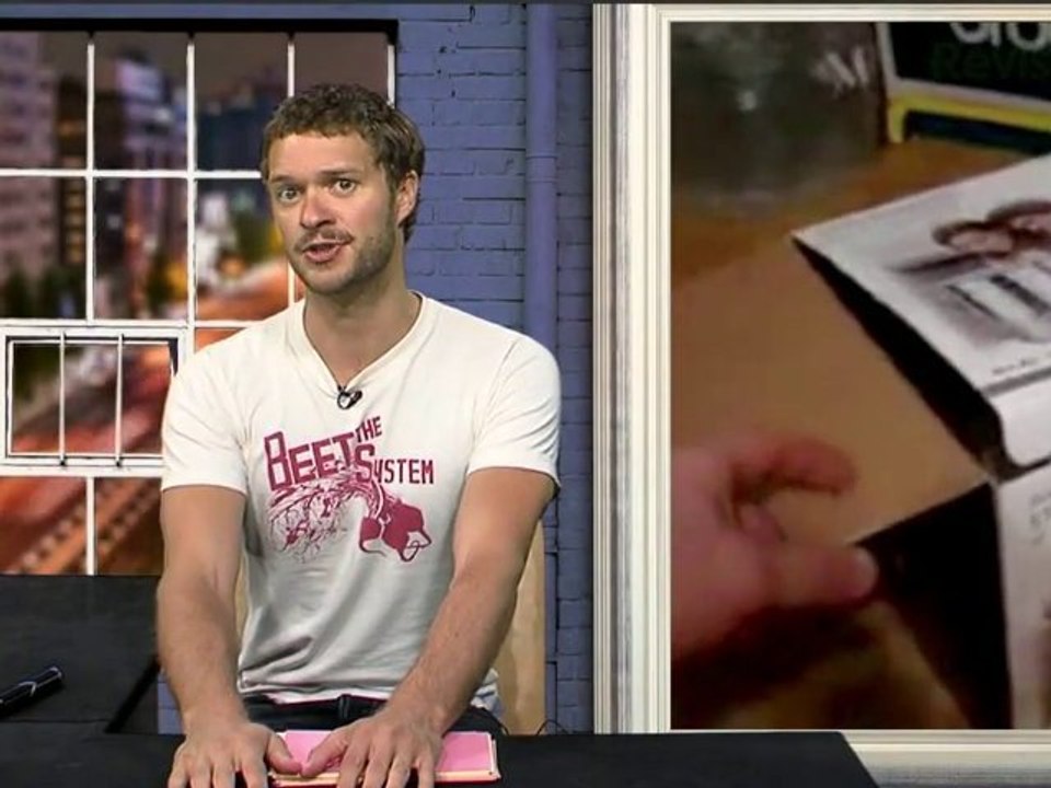 Um...This Guy, ahem, REALLY Likes Rainbows - The Digg Reel