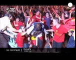 Spaniards celebrate World Cup victory - no comment