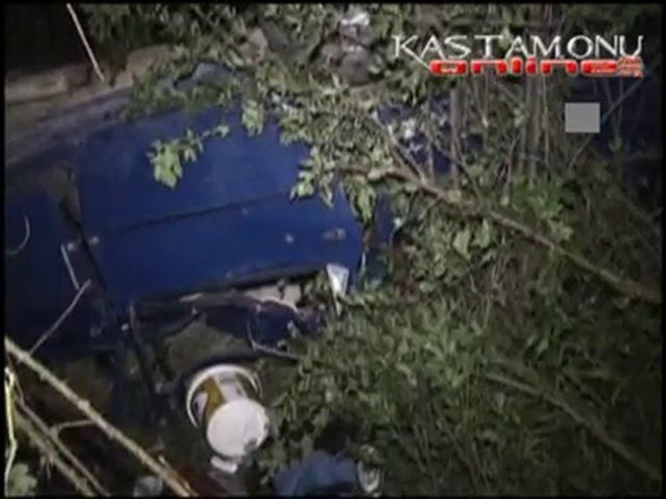 Otomobil Takla Attı; 1 Ölü 2 Yaralı