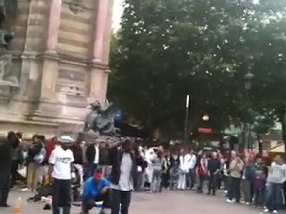 Dance To Paris