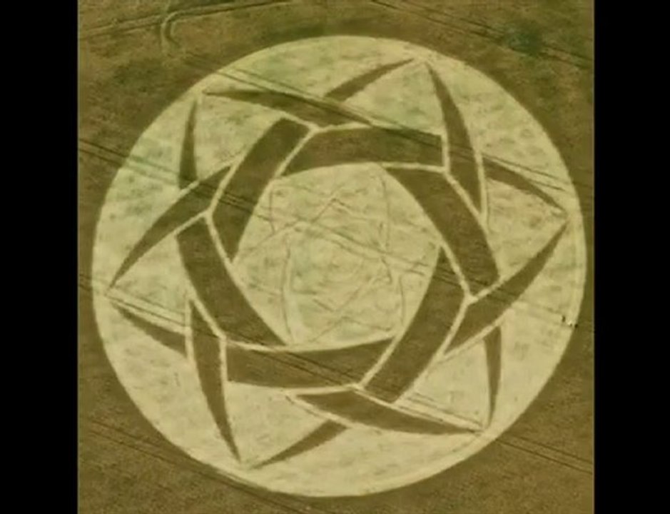 Crop circle Guys Cliffe Warwickshire 10 juillet 2010