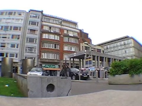 Skate In liege - Chan - parce qu'il est vachement sketchy ti
