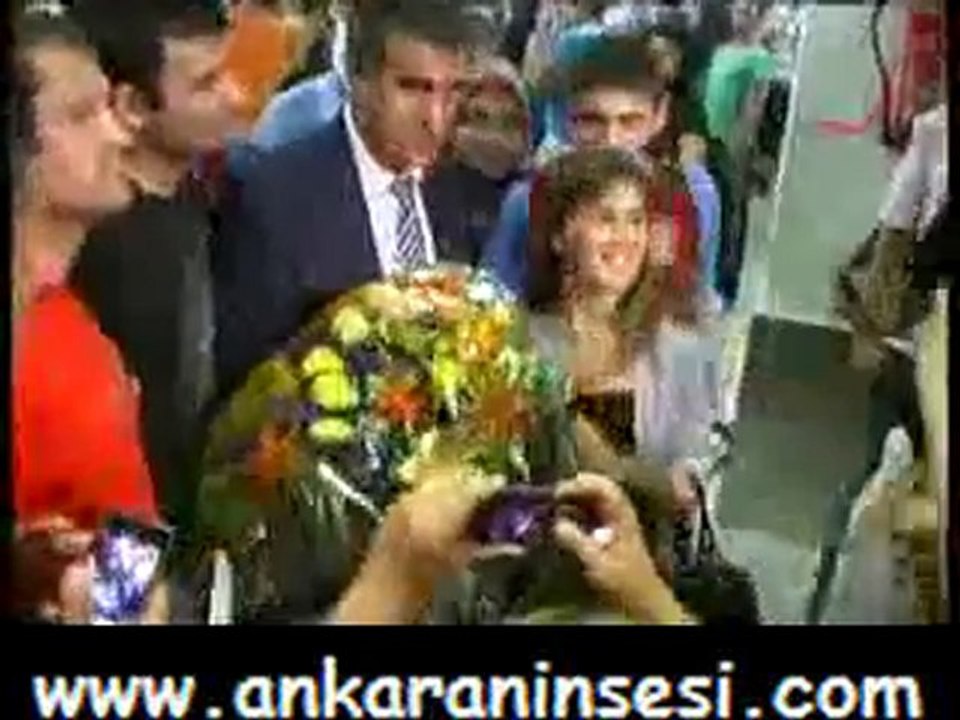 TRABZONSPOR'A KOLBASTILI KARŞILAMA