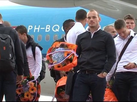 Defeated Dutch return home