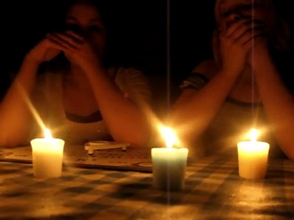 PARANORMAL - OUIJA sans trucage