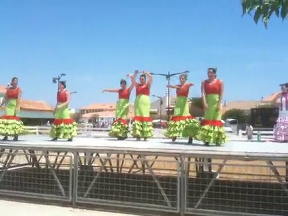 les stes maries de la mer danseuses