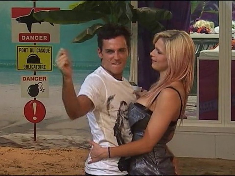 Jason : petite danse de la séduction