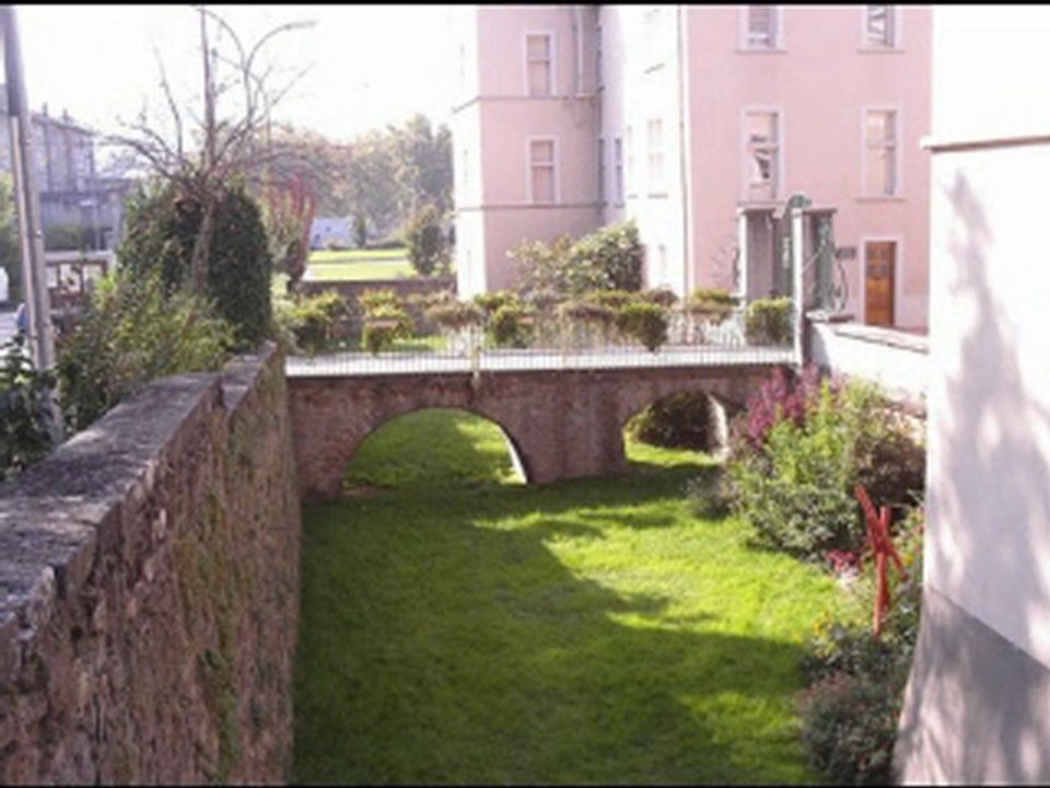 CHATEAU OMBREVAL