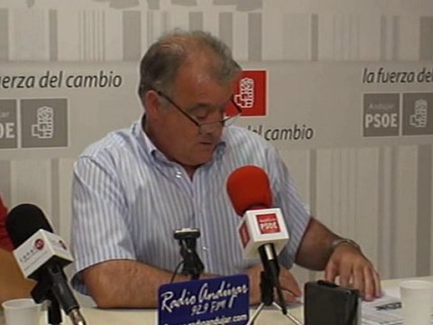 SOCIALISTAS EN LAS INSTITUCIONES.- FERNANDO CALAHORRO