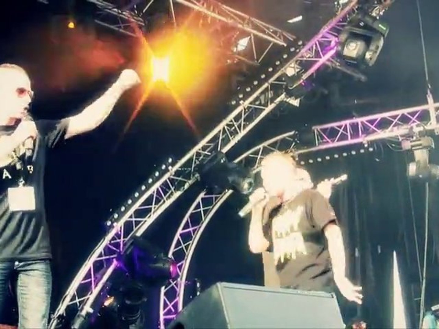 ⁣Trop La N Musik Stras En Scene 1ere par Sexion D'assaut !!!
