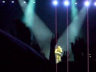 Black Eyed Peas Fergie Main Square 2 Juillet 2010