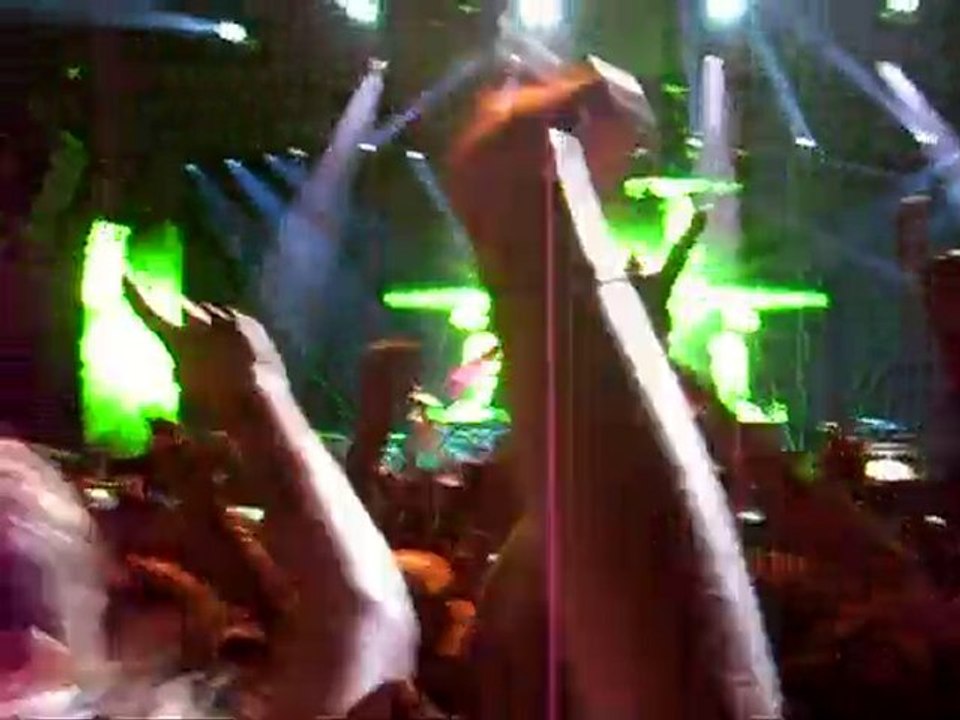 Black Eyed Peas I gotta feeling Main Square 2 Juillet 2010