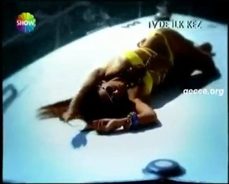 Demet Akalın - Çanta (feat. Tan)