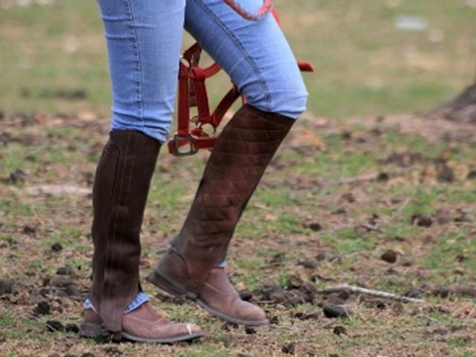 What to wear to a horse show
