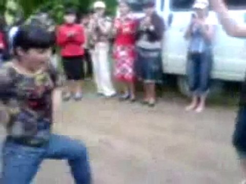 Caucasian Girls DancinG Filles Du Caucase (Dagestan)