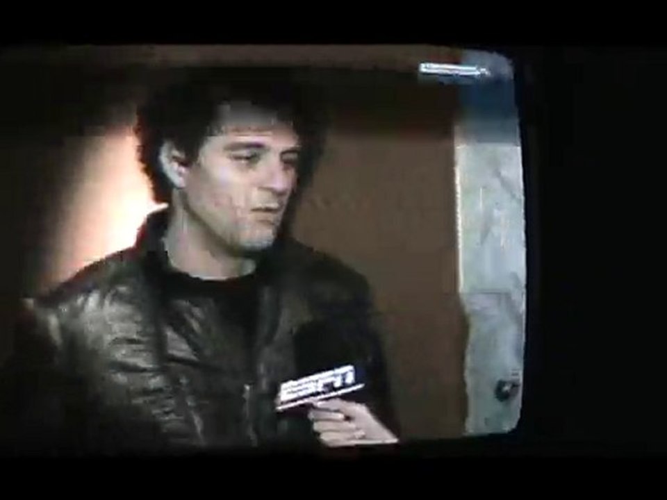 Mike en estreno de Pasión Inútil