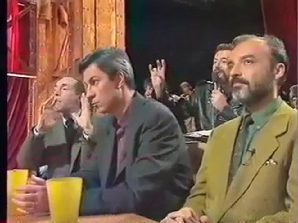 JP Bourre Radio ici et maintenant (sacrifice de poulet )