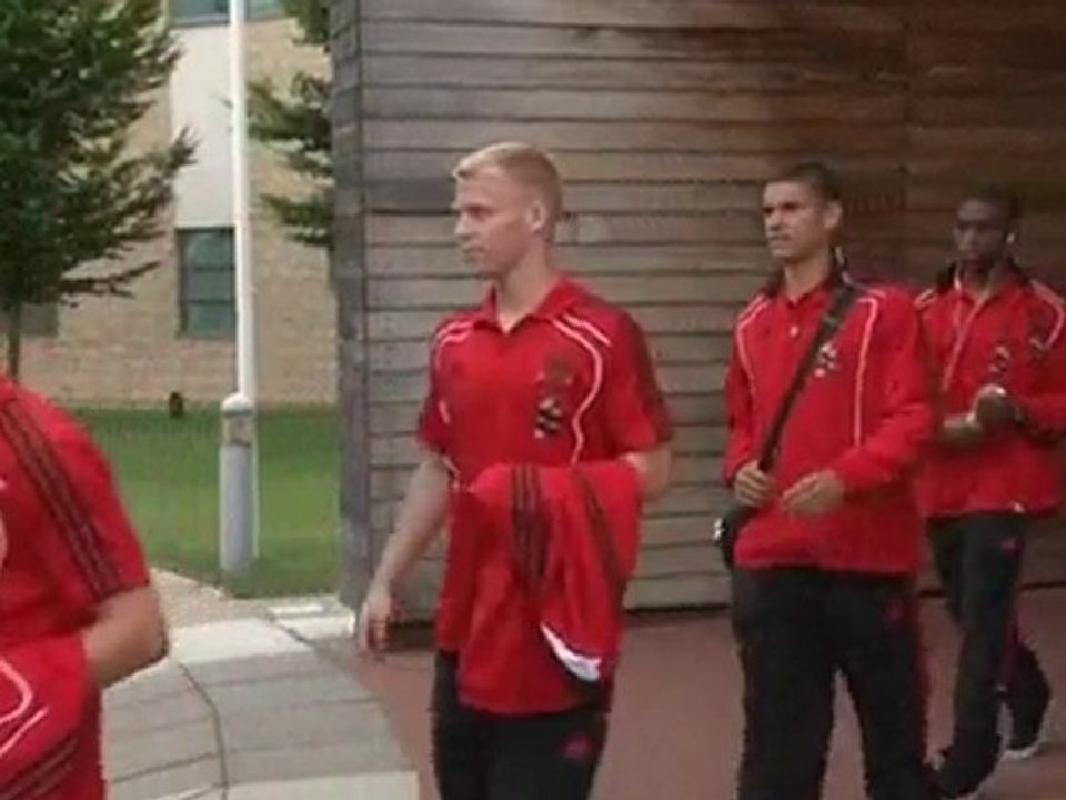 Players_leave_for_Switzerland