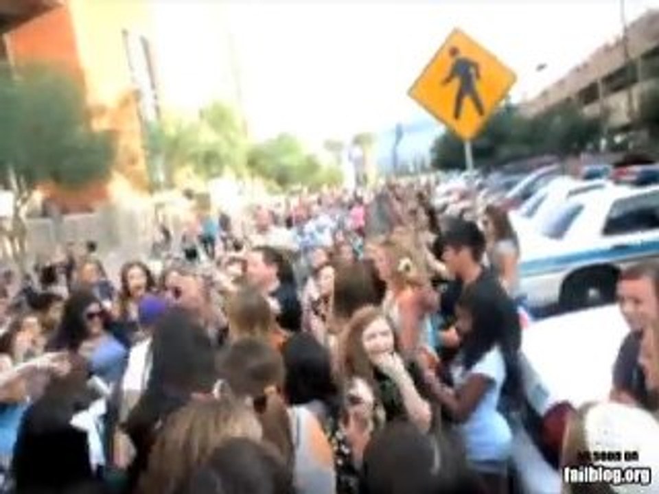 Bieber Escape FAIL