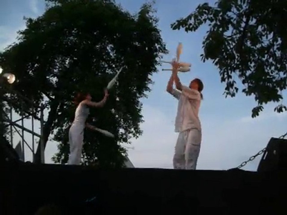 Spectacle Des Balles Ton Cirque Voulstock 2010