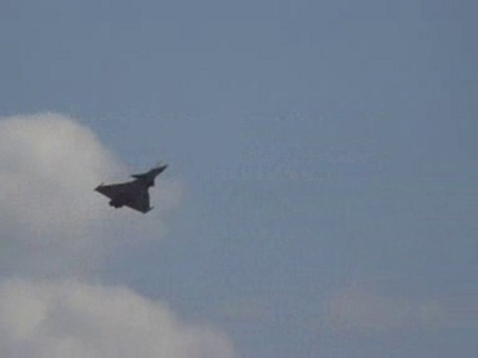 Démonstration du rafale à Brive