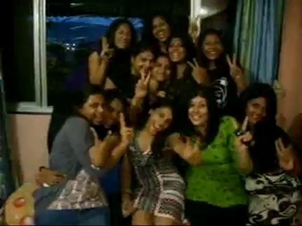 Samina Group Yelling [V]