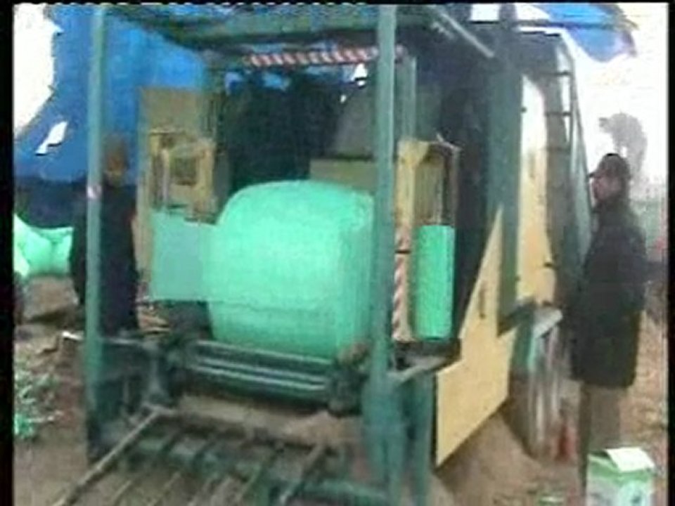 KOMEL TARIM  SİLAJ PAKETLEME MAKİNALARI İMALATI TÜRKİYEDE ÜRETİLEN İLK MAKİNA 2007