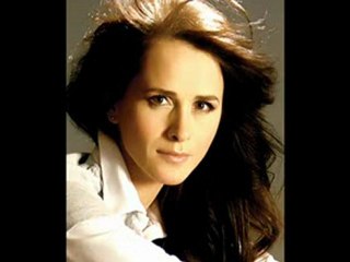 Madalina Manole - Cine Est Tu(Who Are You?)