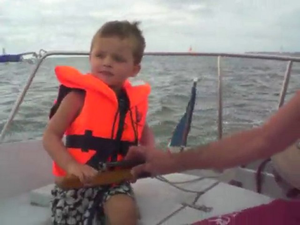 premier cours de voile pour Timothée