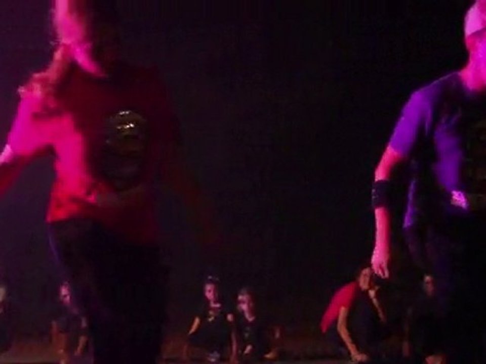 Représentation MOUV' & DANCE (danse hip hop)