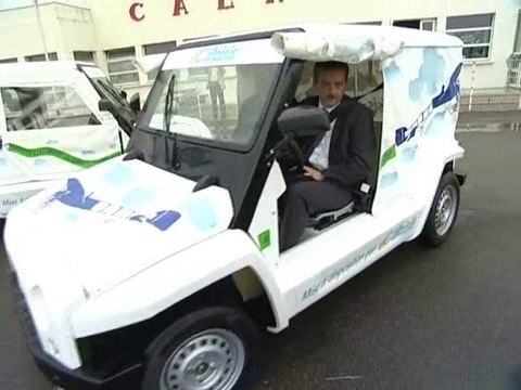 Calaisis TV: Deux navettes électrique a l'aéroport de Marck