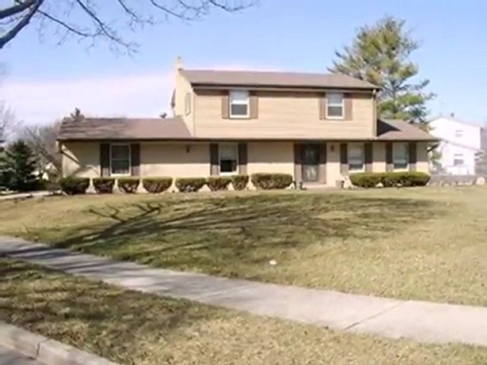 Homes for Sale - 2200 Saratoga Rd - Waukesha, WI 53186 - Col