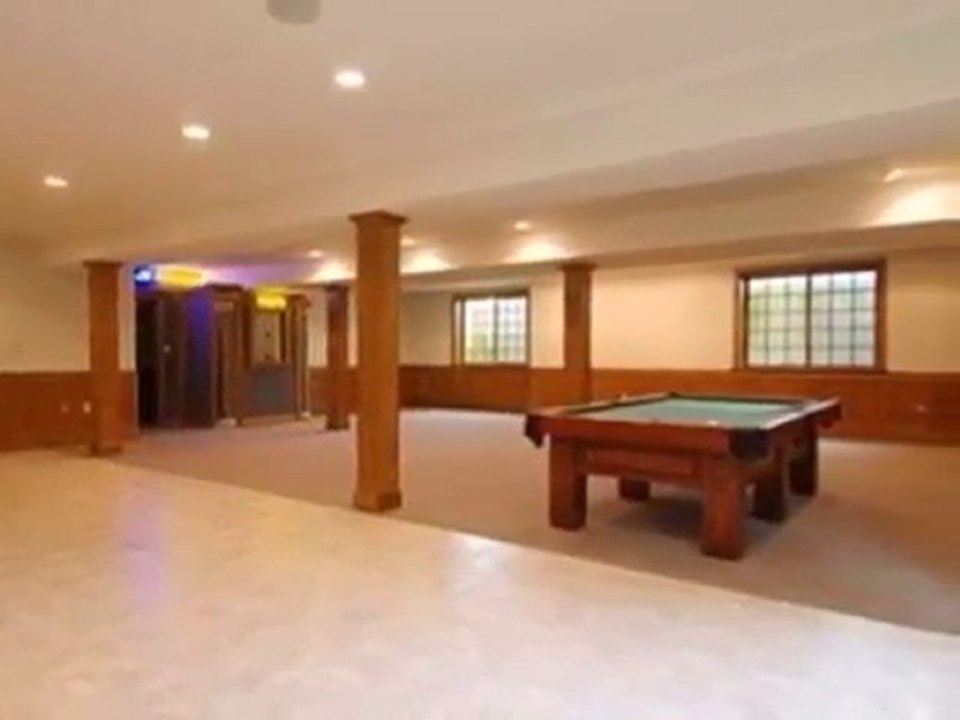 Homes for Sale - 28 Forest Gate Cir - Oak Brook, IL 60523 -