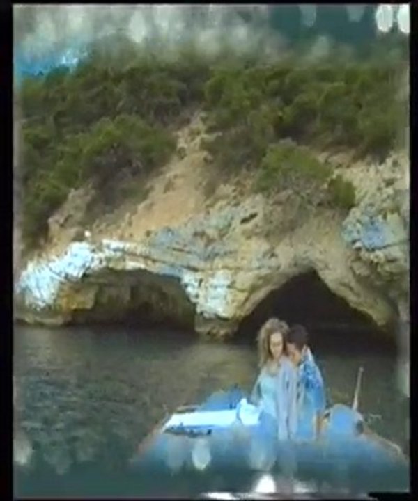 SUGGESTIVO GIRO IN BARCA ALLE GROTTE MARINE DI VIESTE.