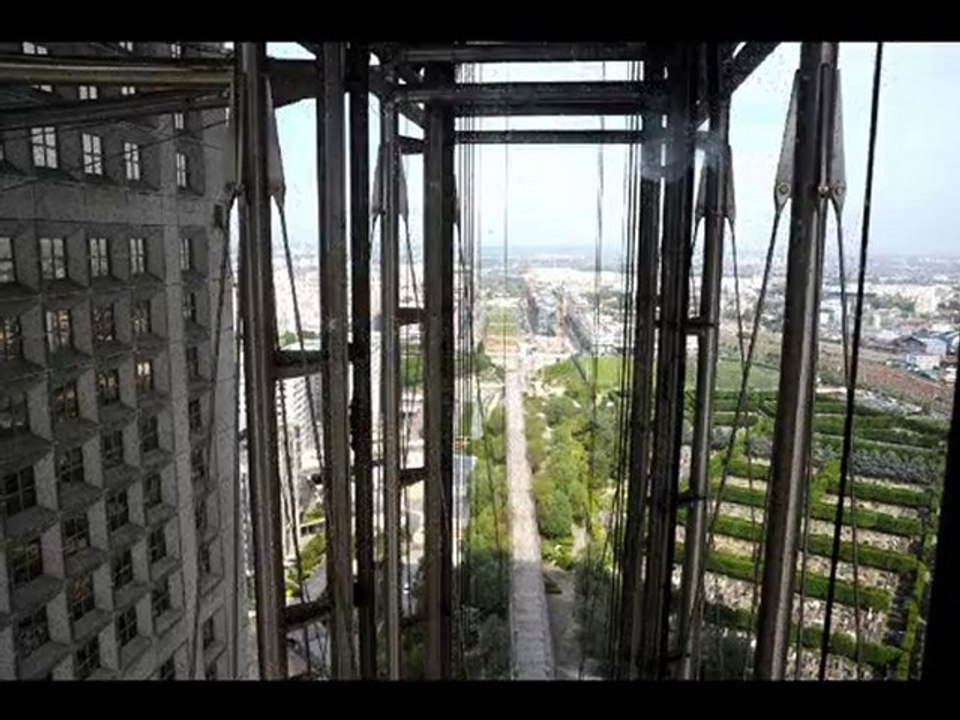 N°11 PARIS LA DEFENSE 2009 @MARTINE  ANCIAUX  TELEVISION