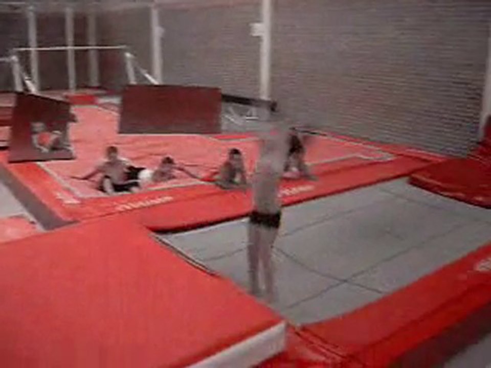 Rondade Tempo salto sur tranpo