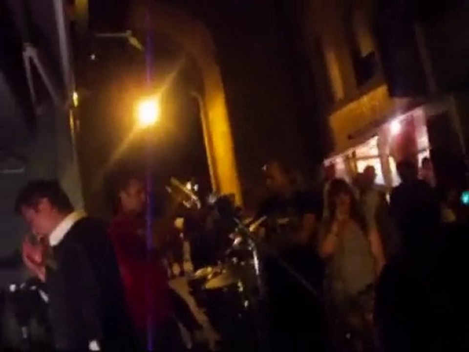 BAILANDO 14 JUILLET 2010 A CARCASSONNE RAYMON1101 1ERE VIDEO