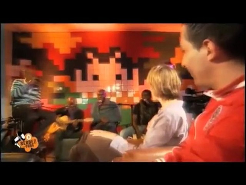 Menelik Feat Presteej - Tout Baigne