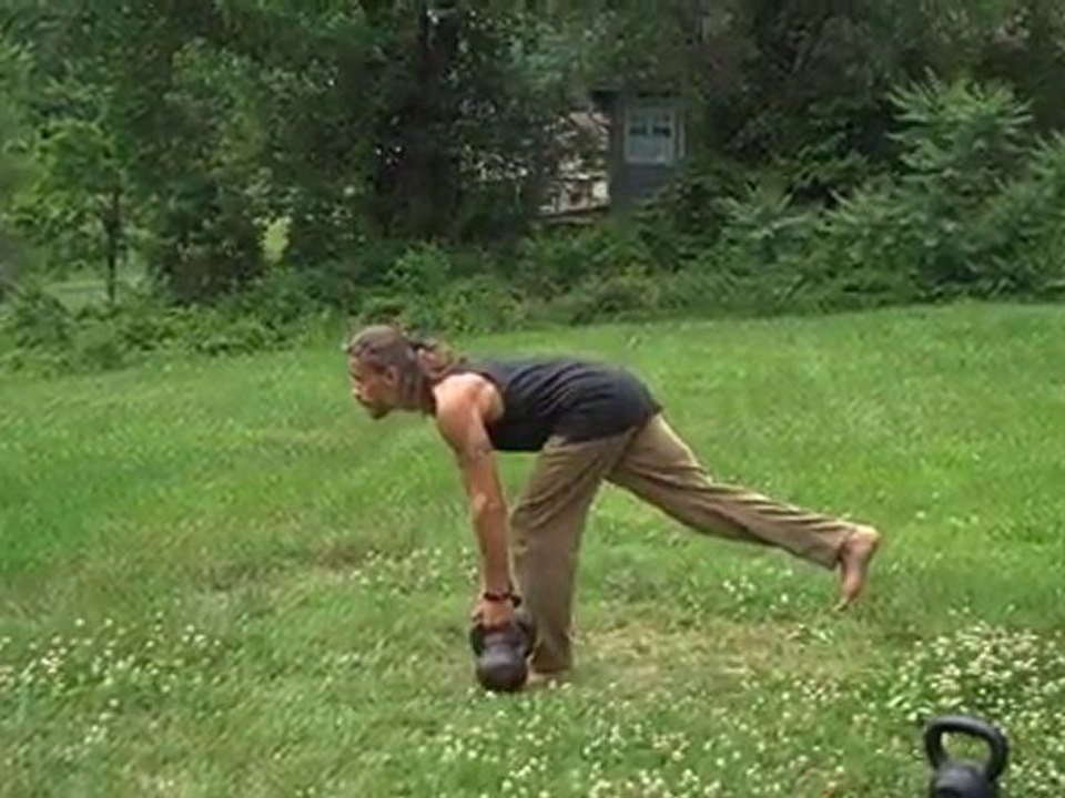Kettlebell Abs Workout: One Leg Deadlift