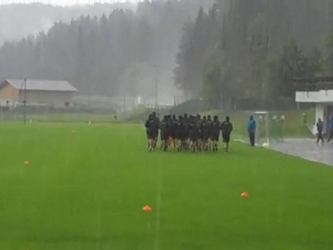 ΠΡΟΠΟΝΗΣΗ ΑΕΚ ΥΠΟ ΒΡΟΧΗ