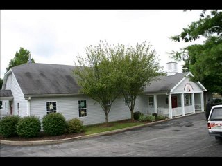 Roof stain removal St. Louis Mo. 63040