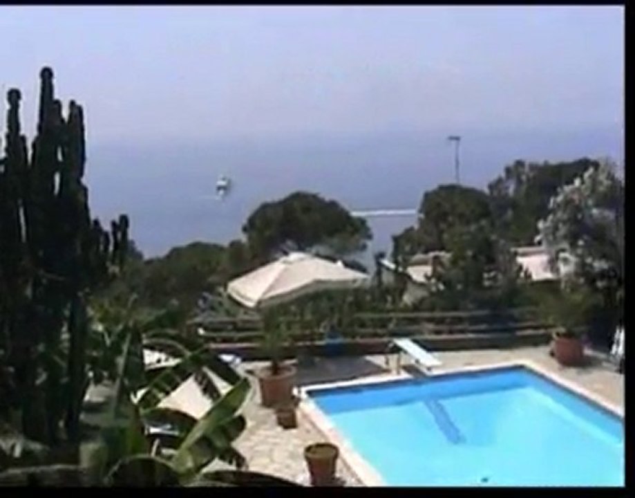 BED & BREAKFAST - TIRRENIA & ROBERT'S CAPRI (NA)