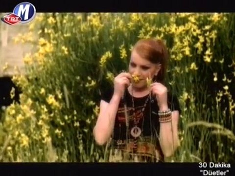 Zeynep Baskan ve Volkan Konak - Omer Mackaya