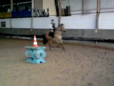 Coralie (Coco) et Sortilège (Soso) au barelrace