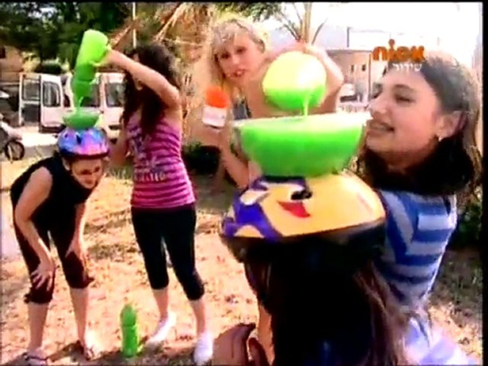הפינה של לייני באה הביתה