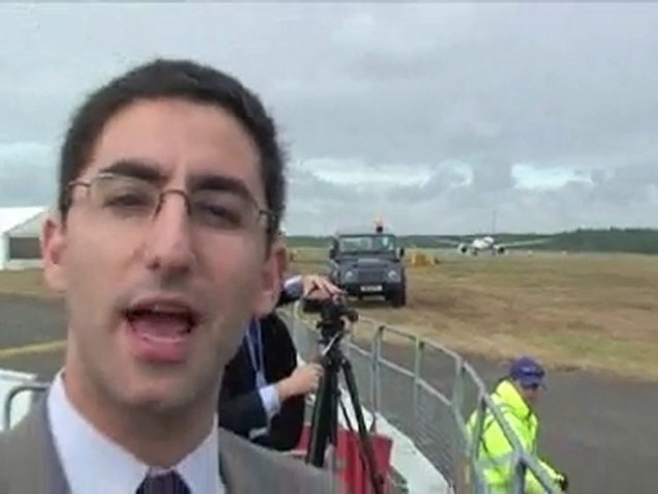 Dreamliner, Farnborough'a teker koydu