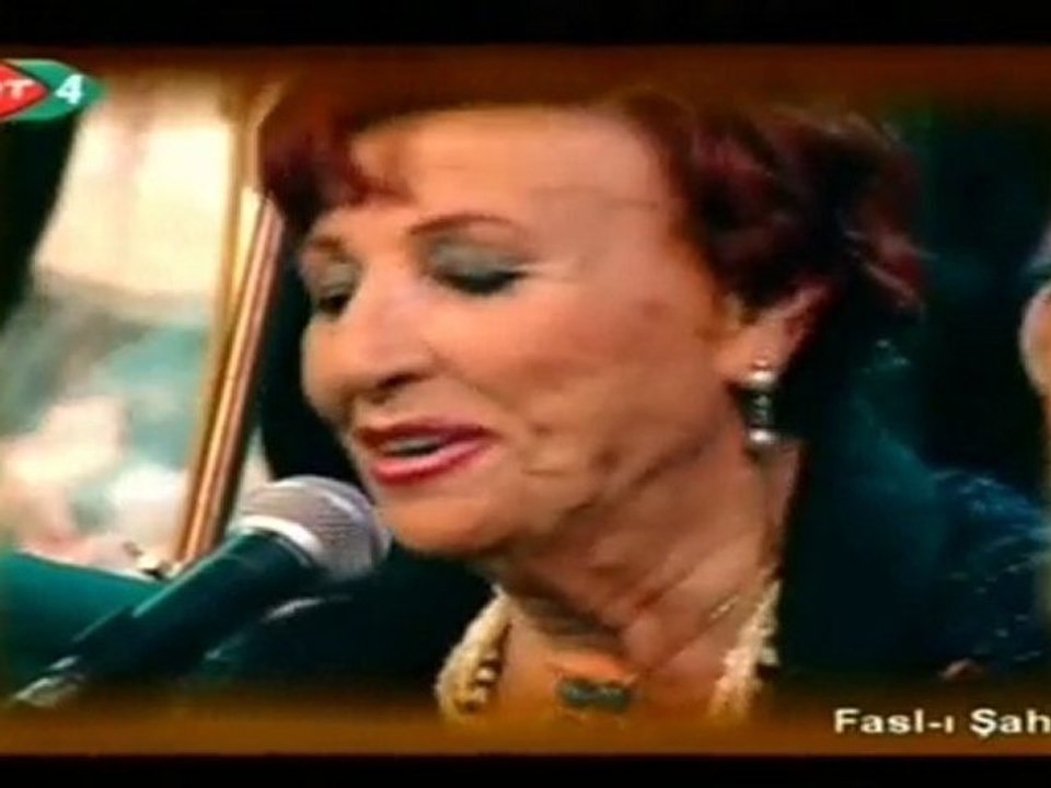 Müzeyyen Senar YALNIZ BIRAKIP GİTME BU AKŞAM YİNE ERKEN