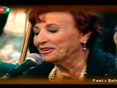 Müzeyyen Senar YALNIZ BIRAKIP GİTME BU AKŞAM YİNE ERKEN