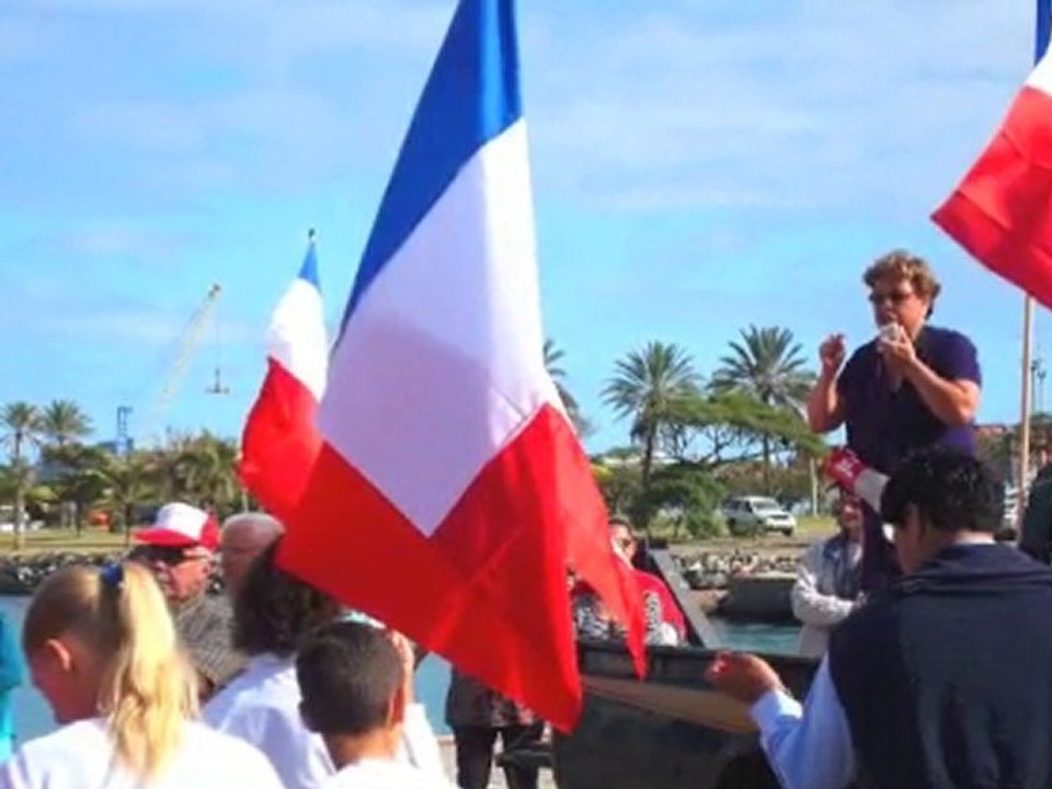 FN Calédonie défend le drapeau Français